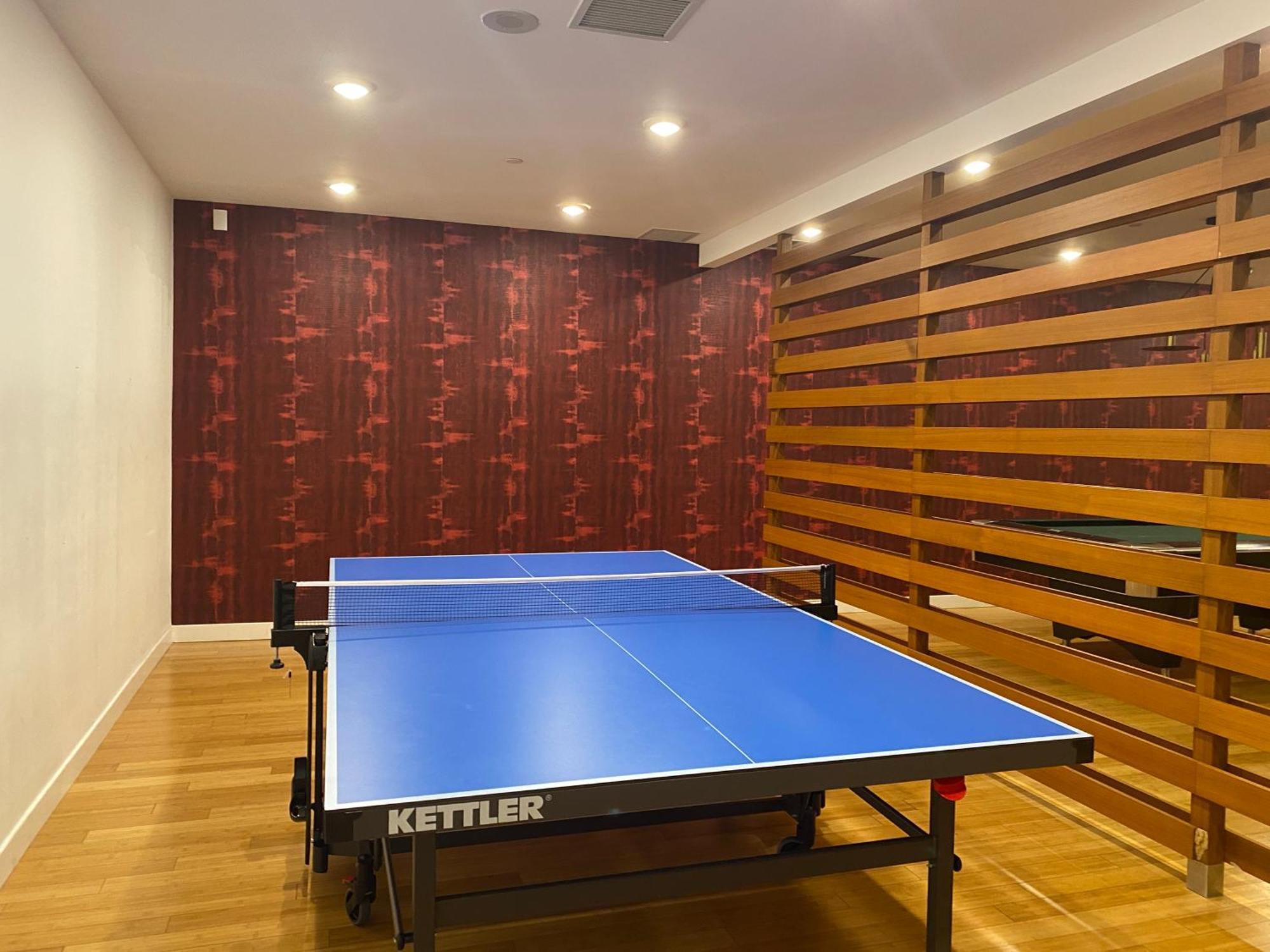 Family Oriented Downtown Toronto 2Bdrm Condo With Parking & Office Space Екстериор снимка